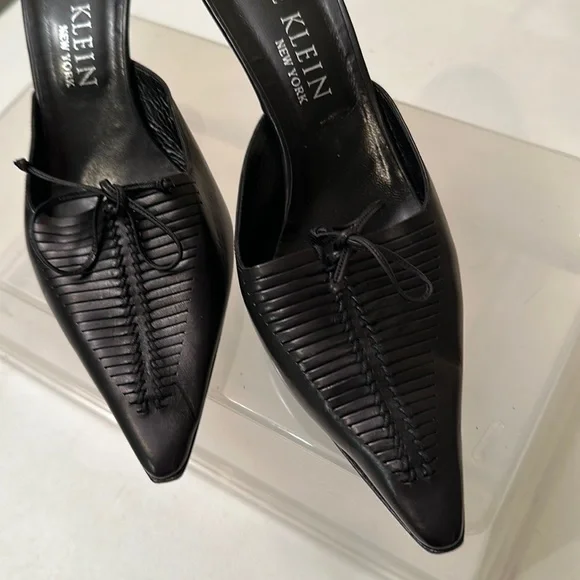 ANNE KLEIN vintage black leather backless slides in great condition - Picture 2 of 5